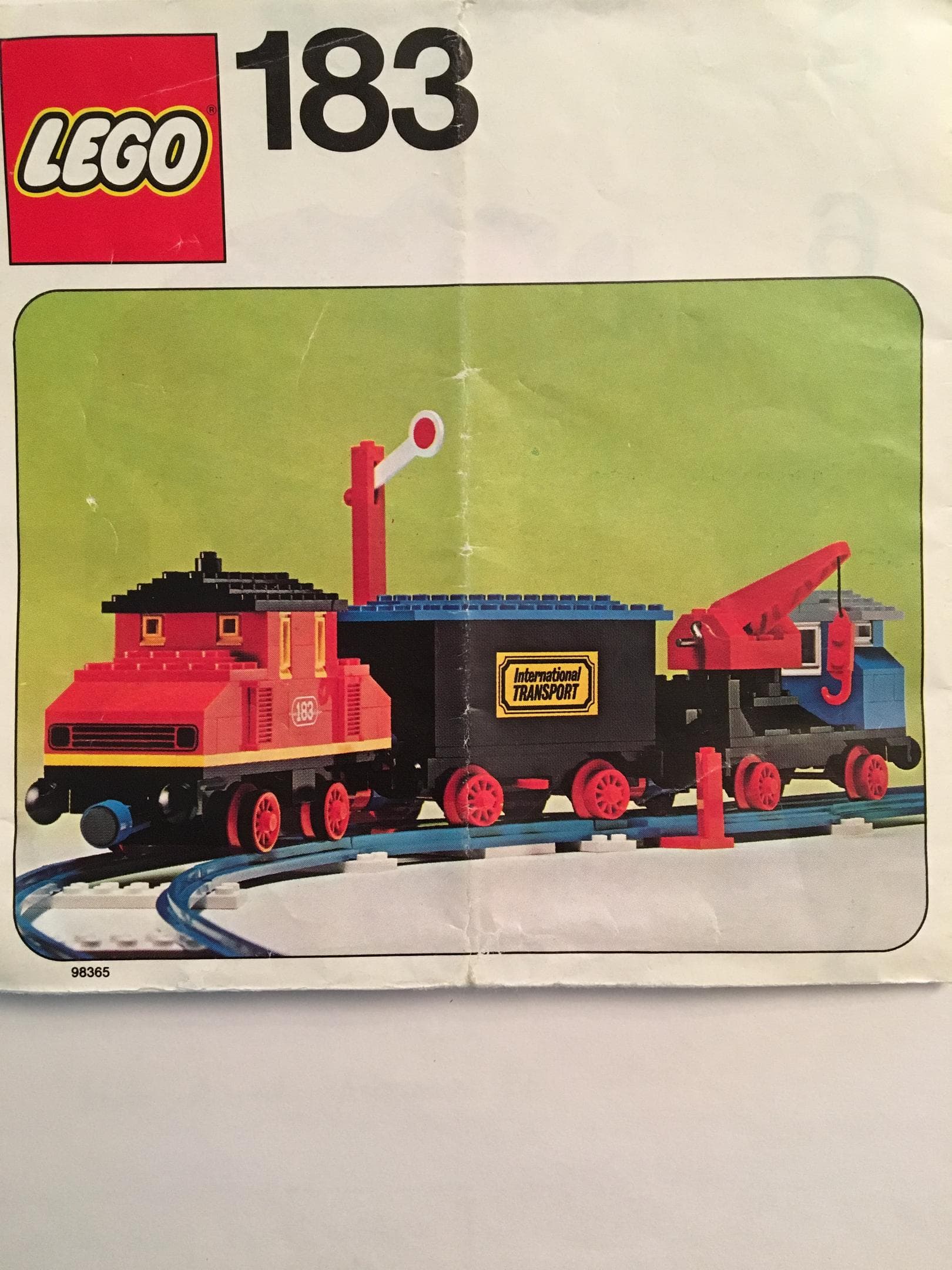 LEGO sættet Complete Train Set with Motor and Signal