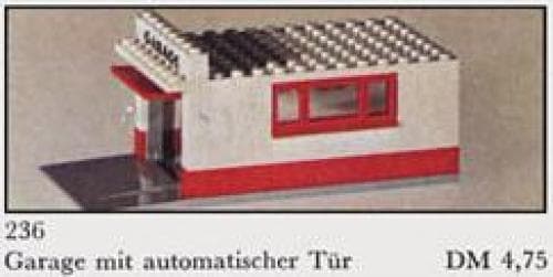LEGO sættet Garage with Automatic Door (Gray base and door frame)
