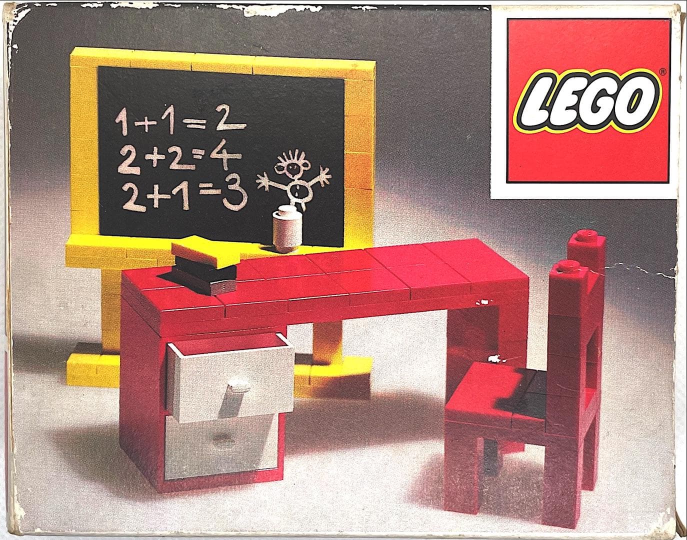 LEGO sættet Blackboard and School Desk