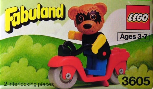 LEGO sættet Ricky Racoon and his Scooter