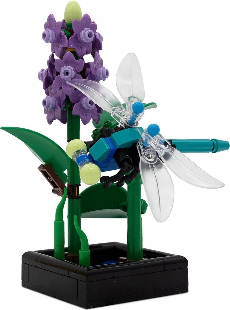 LEGO sættet Dragonfly Garden