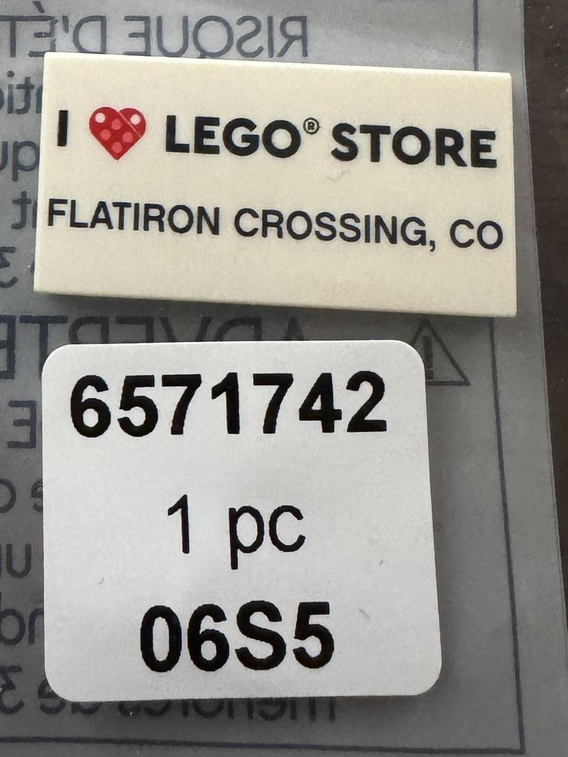 LEGO sættet I [Heart] LEGO Store Flatiron Crossing, CO Tile