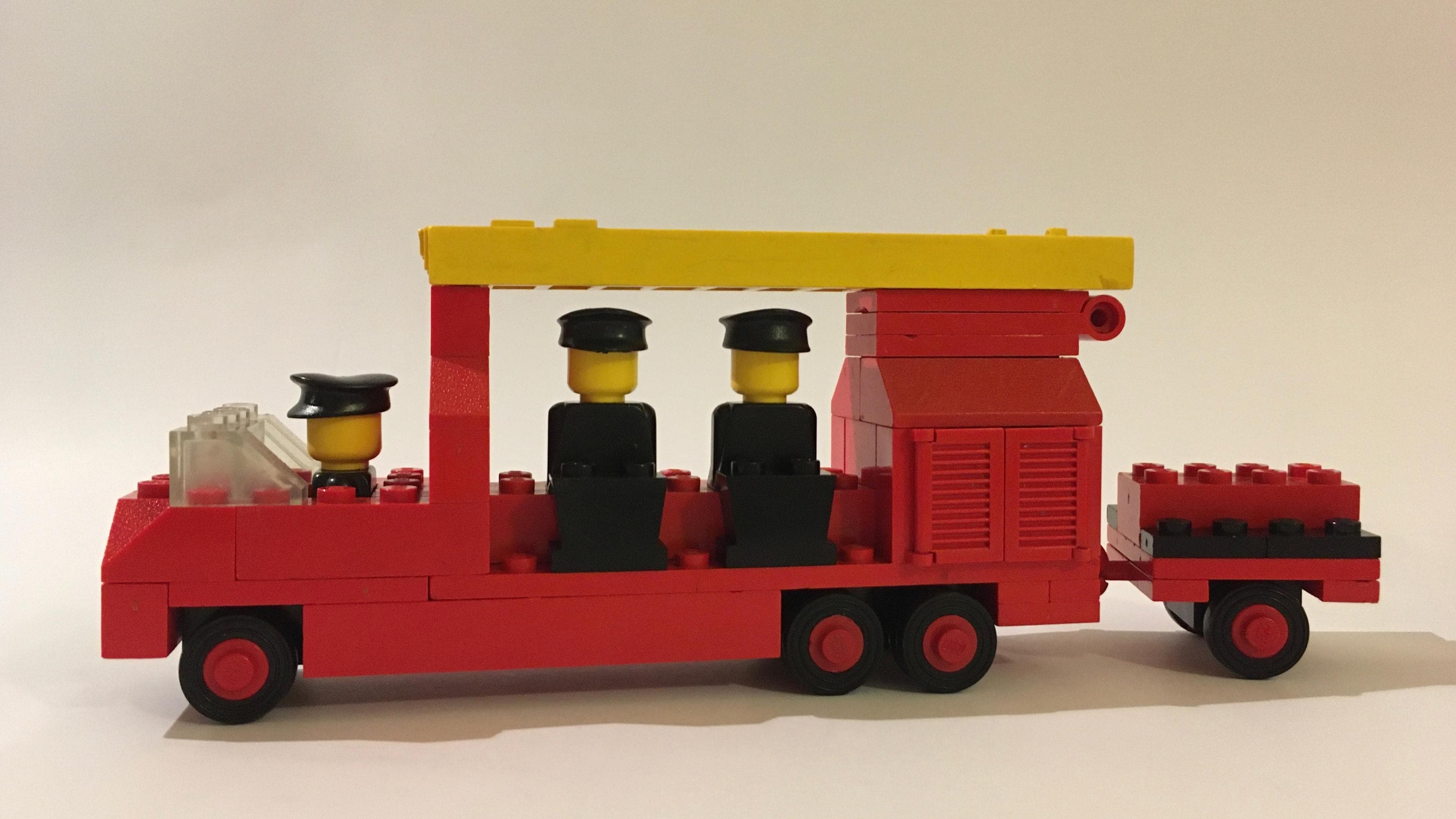 LEGO sættet Fire Engine with Firemen