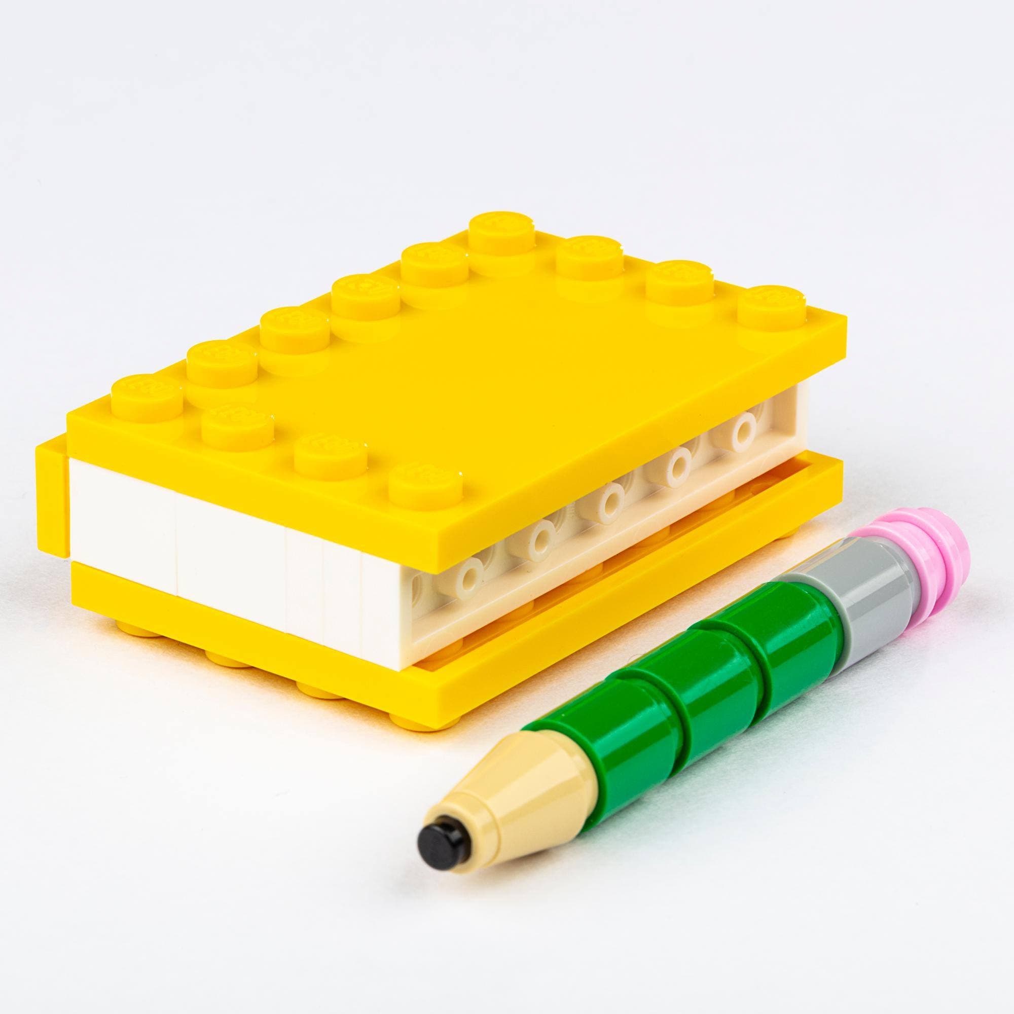 LEGO sættet Book and Pencil