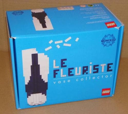 LEGO sættet Le Fleuriste Collector Vase - Monceau Fleurs Blue Chic
