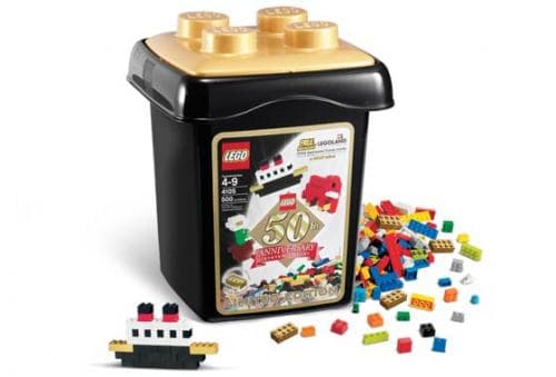 LEGO sættet 50th Anniversary Bucket